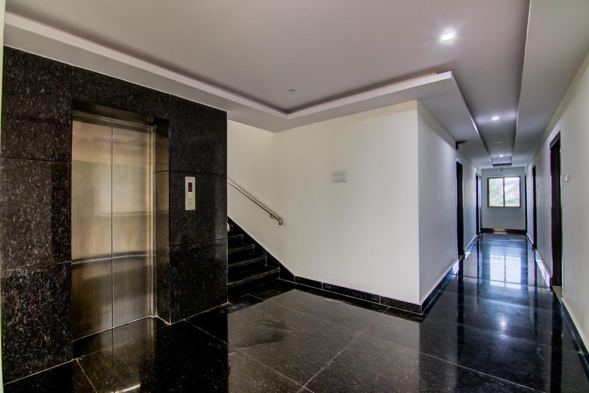Super Collection O Ramachandra Residency Kurmannapalem Екстер'єр фото